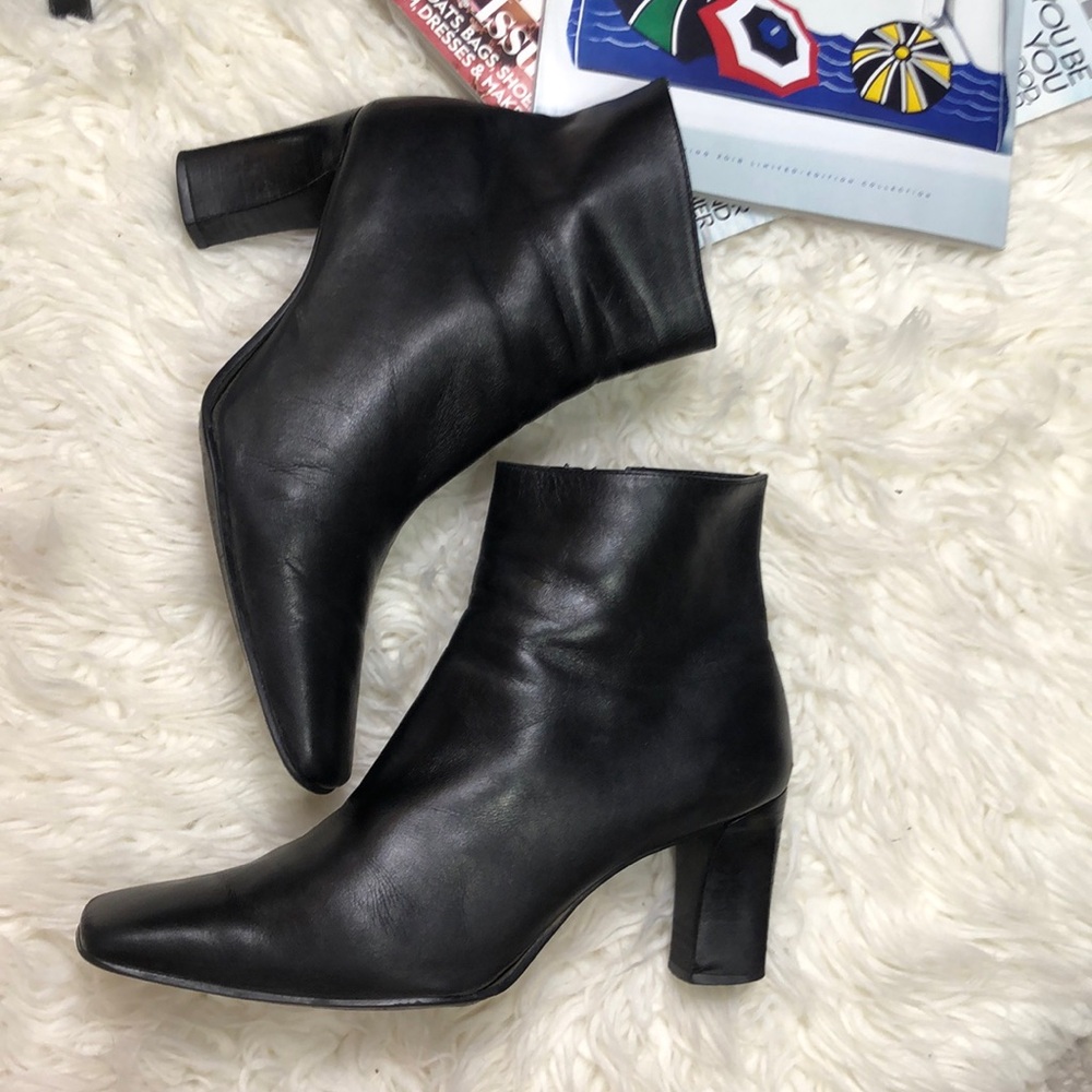 ANTONIO MELANI Black Nappa Leather Booties with zipper on Side - Picture 2 of 15